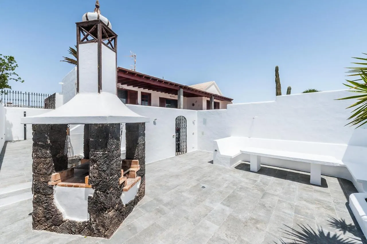 Magnifica Villa Al Lado Del Mar Arrecife  Spanien